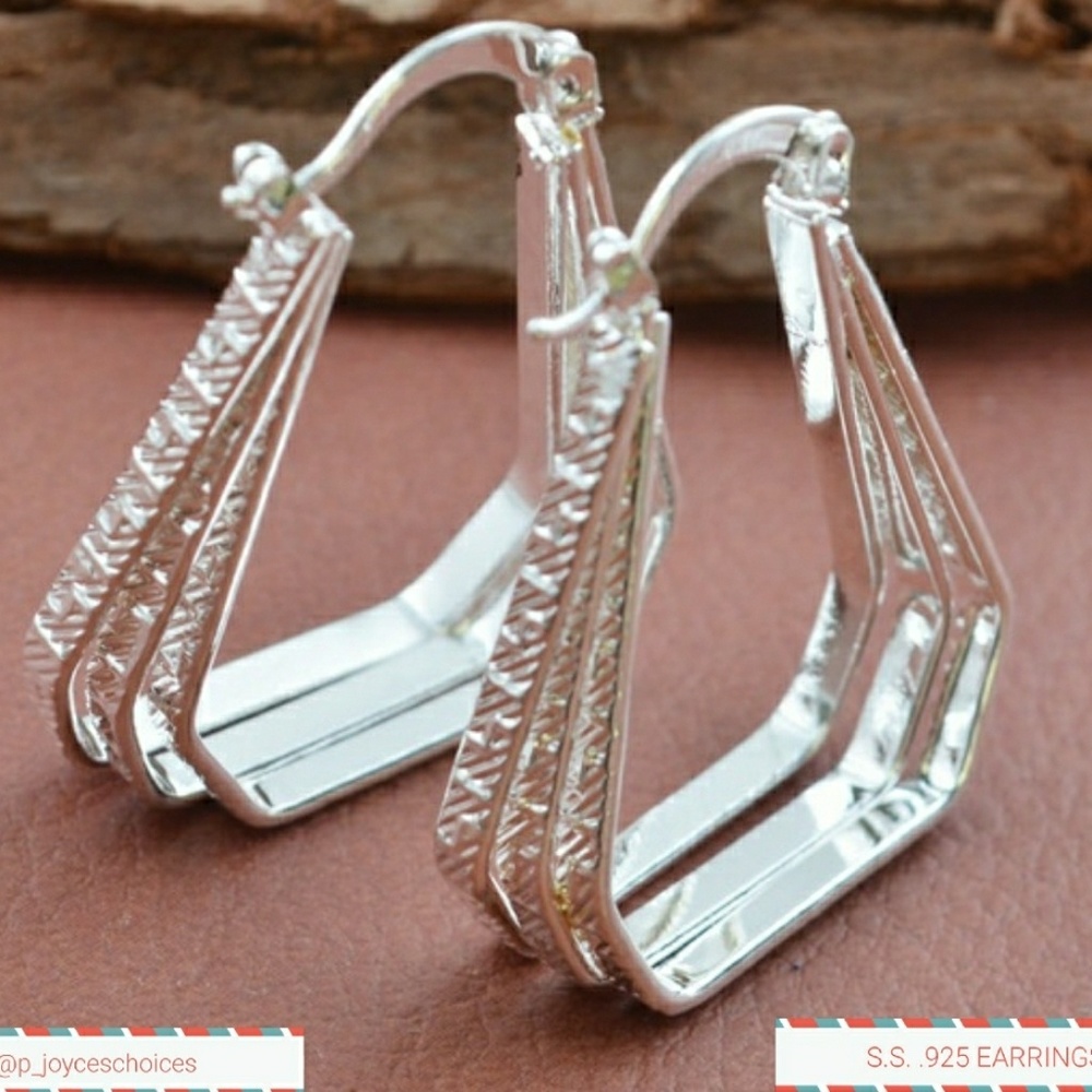 1 left/Geometric shaped S.S. .925 earrings